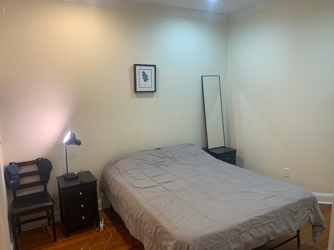 1867 Beacon St unit 5, Brookline, MA 02445 - photo 5