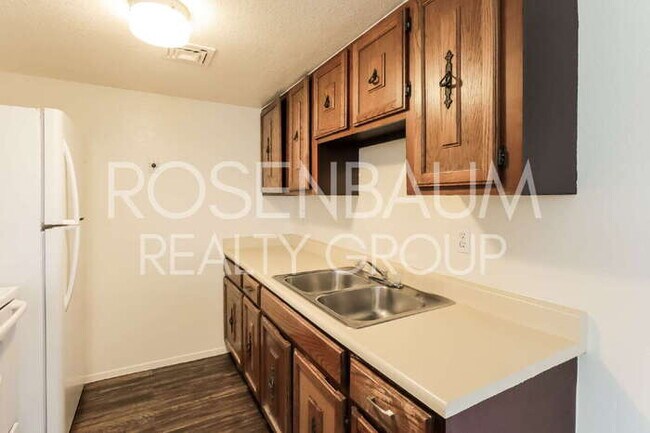 2625 N Alvernon Way unit d1, Tucson, AZ 85712 - photo 6