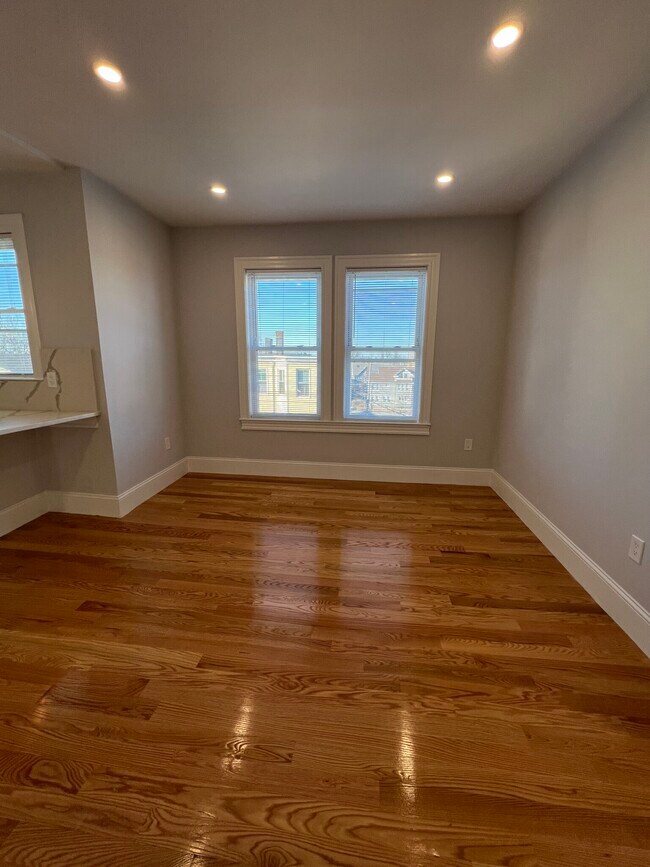 73 Winchester St unit 3, Medford, MA 02155 - photo 5