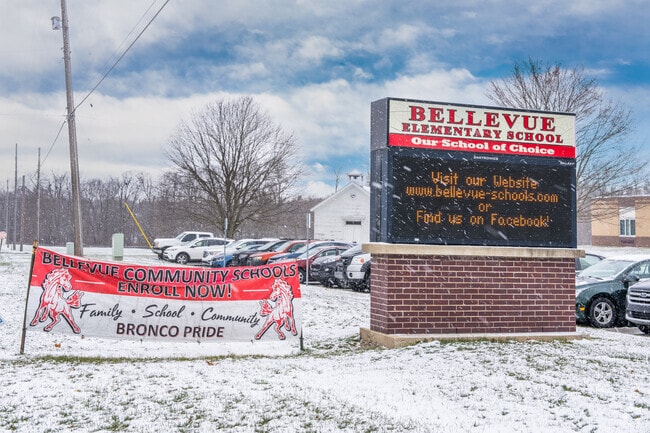 Bellevue Elementary has an 18 to 1 student teacher ratio.