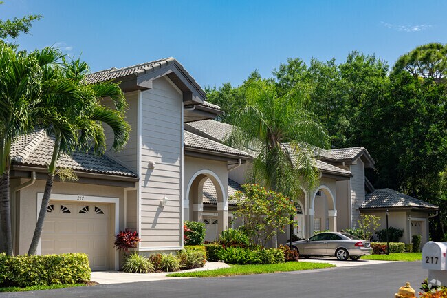 Vineyards has private homes built in a traditional subu