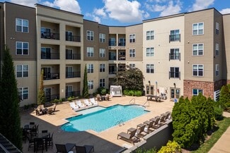 3939 W Pine Blvd, St Louis, MO 63108