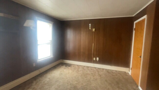 219 Chestnut St unit 219 A, Kittanning, PA 16201 - photo 5