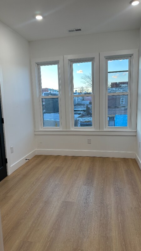 3327 N American St, Philadelphia, PA 19140