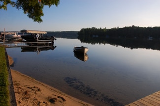 7811 Hillside Dr, Traverse City, MI 49685