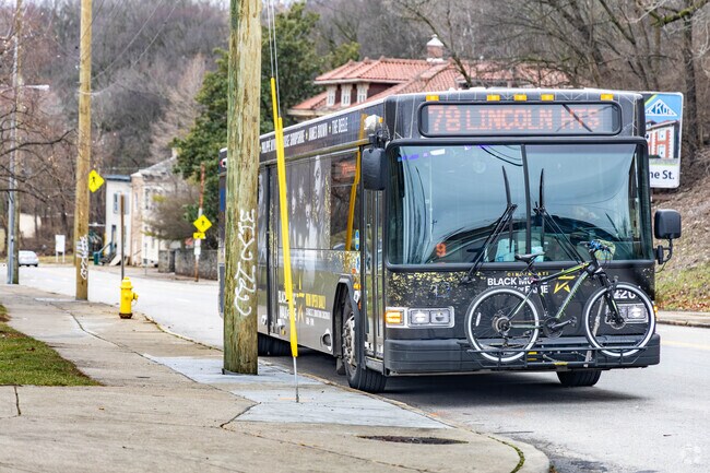 Mount Auburn utilizes the GoMetro public bus transport.