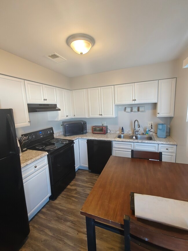 240 22nd St NW Unit 250 22nd St NW, Owatonna, MN 55060