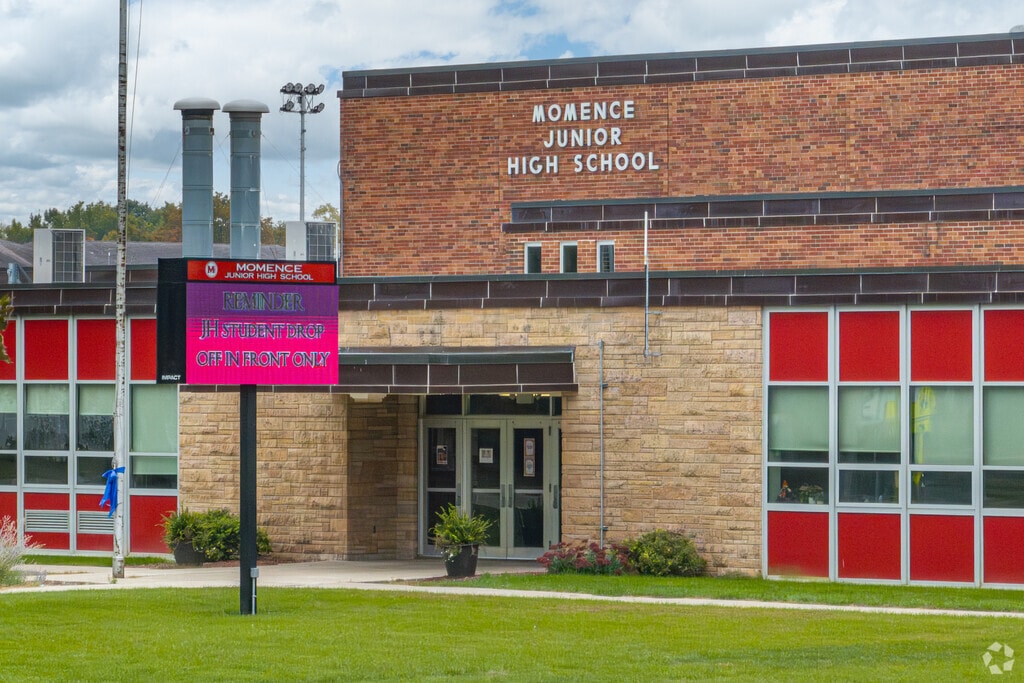 Momence Junior High School scores a C+ on Niche.