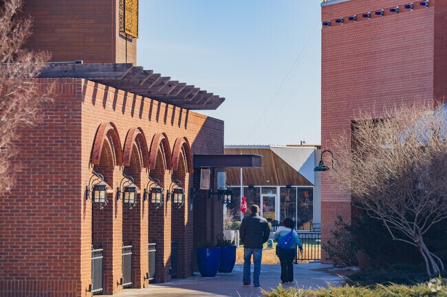 Twin Oaks residents can quickly drive just 5 miles to go shopping in Chisholm Creek.