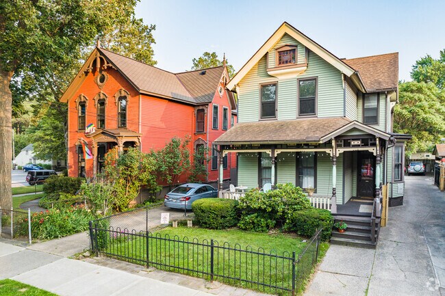 Victorain houses are found all throughout Tremont.