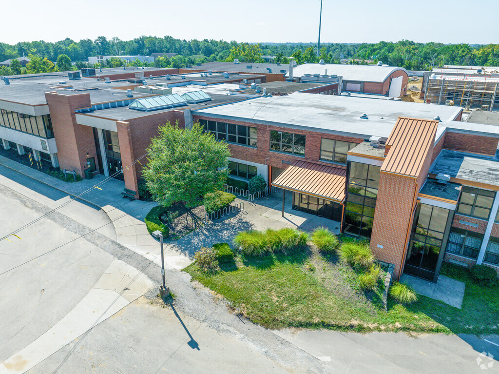 A view of the Sycamore Junior High School serving Blue Ash, OH.