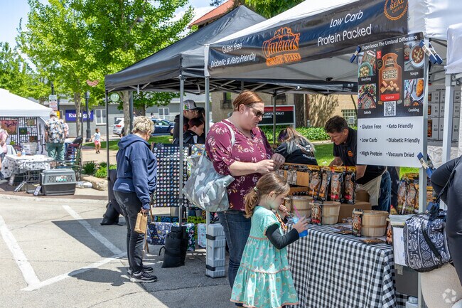 Back Alley Market showcases local makers in downtown DeKalb.