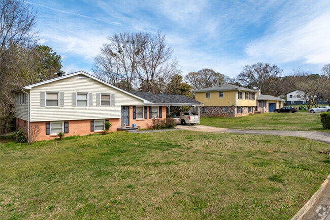 Split-level houses are found throughout Riverdale.