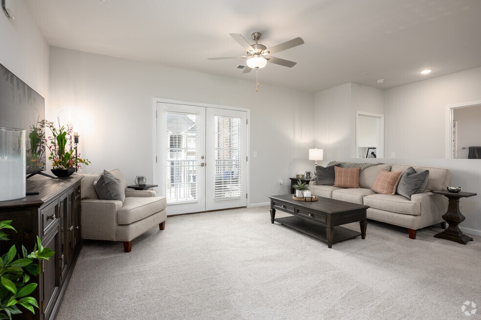 2BR, 2BA - 1100SF - Living Room