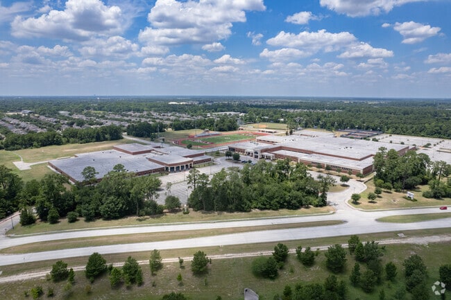 State-of-the-art facilities and resources enhance the learning environment at Davis Ninth Grade.
