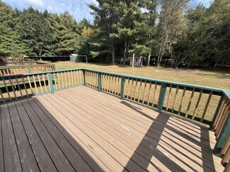 34 Loughran Dr, Corinth, NY 12822