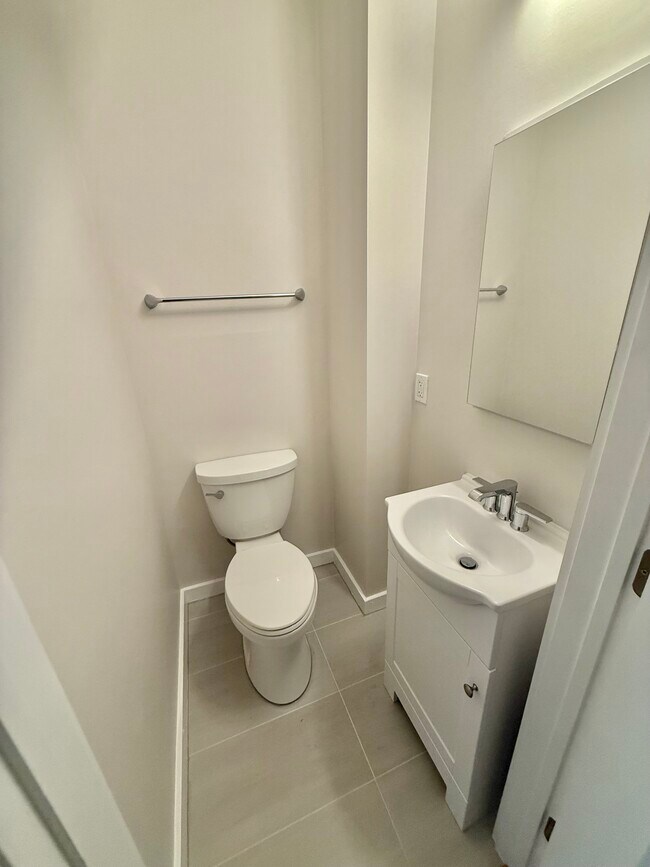 2009 Benning Rd NE unit 2009 Benning Rd NE, Washington, DC 20002 - photo 7