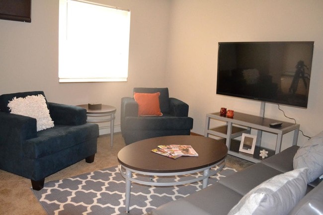 Campus Park, Duluth, MN 55811 - photo 3