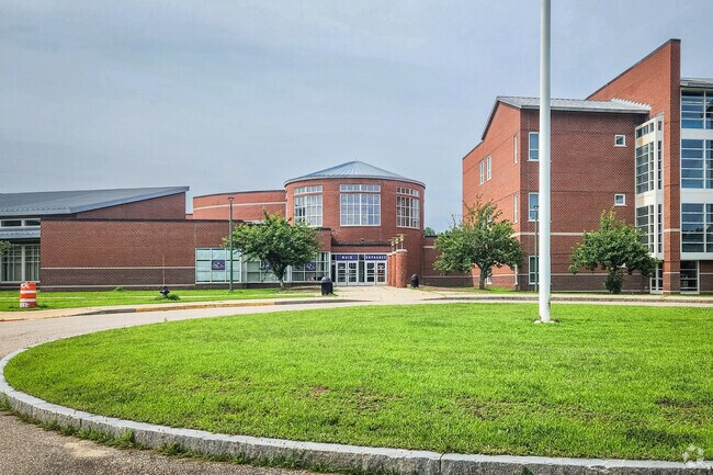 Norton Middle School serves students in grades 6 through 8.