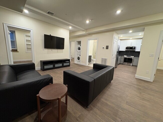 1614 Beacon St unit 1, Brookline, MA 02446 - photo 7