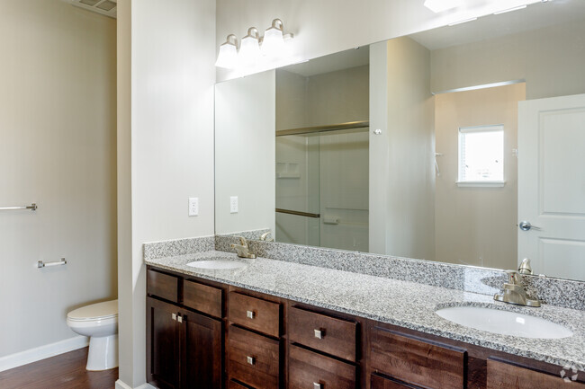 2BR, 2BA - D1
