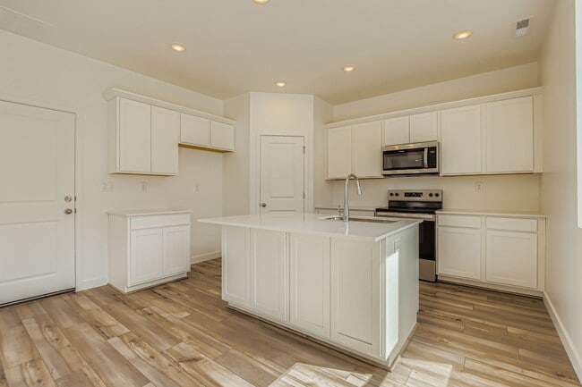 1685 N 800 W, Salem, UT 84653 - photo 4