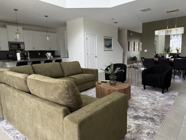 610 Sticks St unit ID1053161P, Kissimmee, FL 34747 - photo 2