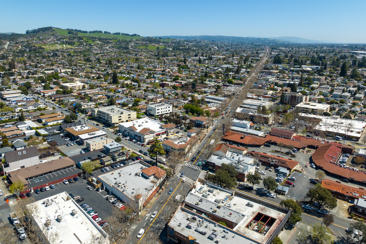 Top 10 Best Oakley Outlet in San Jose, CA - October 2023 - Yelp