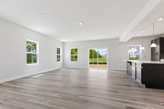 338 Mcnair Rd, Whiteland, IN 46184 - photo 7