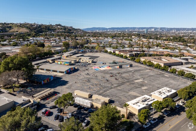 A large paved outdoor space with play areas are available at Hillcrest Drive Elementary in LA.