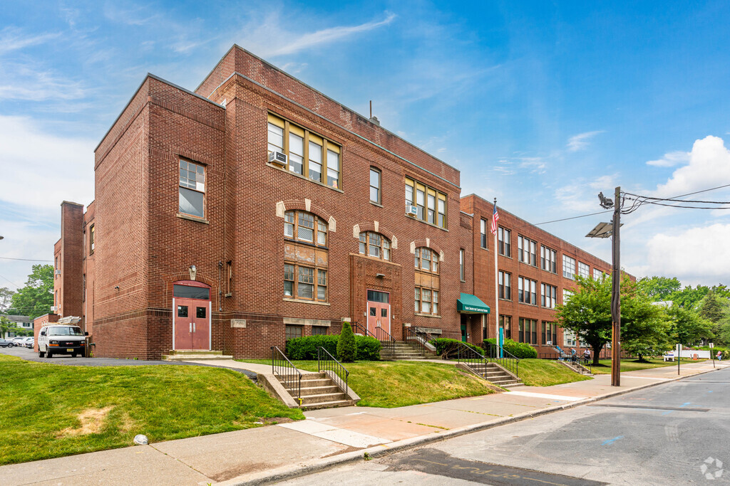 St Joseph The Carpenter School