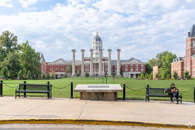 Mizzou is one of many universities within a few miles of Southwest Hills.