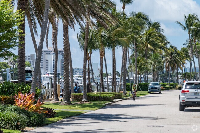 Idlewyld is a great place to ride your bike around.