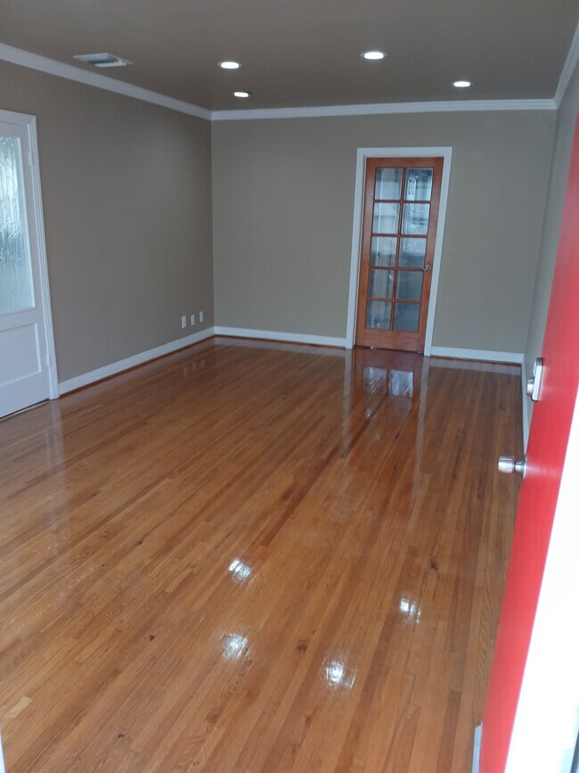 10232 S 8th Ave unit 1, Inglewood, CA 90303 - photo 3