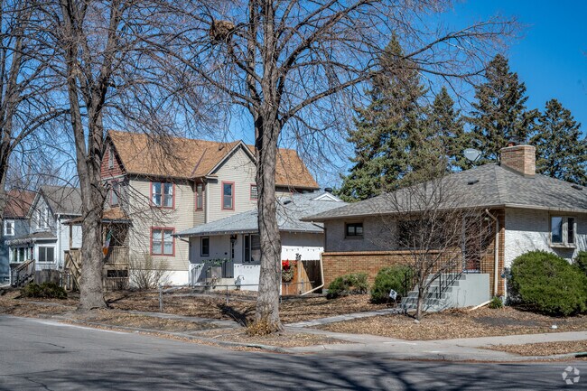Ranch style homes are rare in Bottineau, but can be found scattered amongst the 2-story homes.