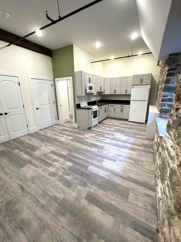 177 Chestnut St Unit 1B, Spring City, PA 19475