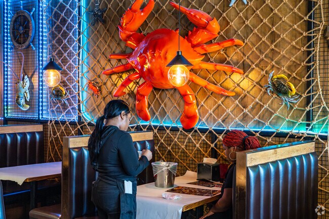 Boom Boom Crab is a great spot in West Hills for dinner.