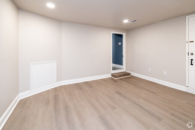 1BR, 2BA - 1,450SF - Bedroom