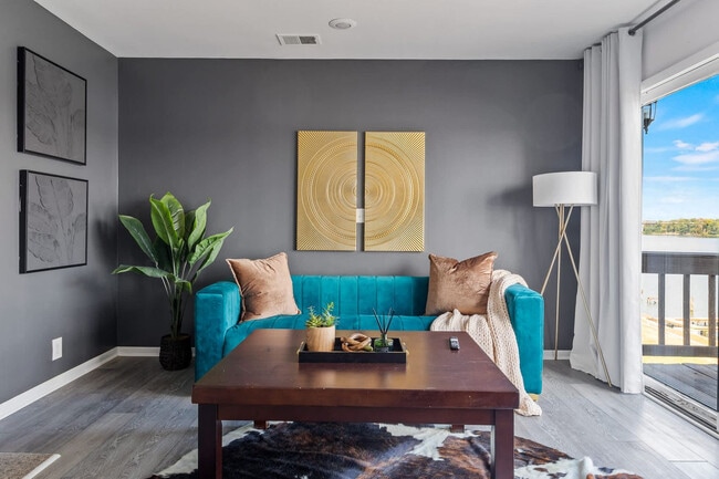 301 S Front St unit ID1354354P, Jeffersonville, IN 47130 - photo 4