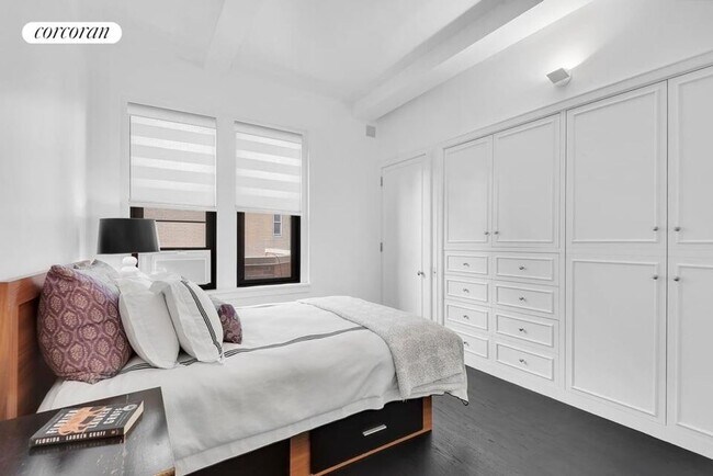 320 E 57th St, New York, NY 10022 - photo 3