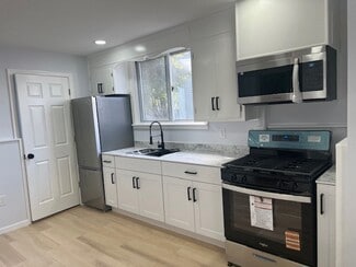 273 Maple Ave, Wallington, NJ 07057