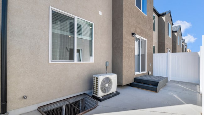 689-1198 N 1850 E, Salem, UT 84653 - photo 2