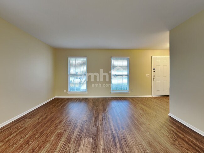 2611 Sierra Ave, Plainfield, IL 60586 - photo 5