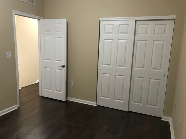 3222 NW 31st Terrace, Oakland Park, FL 33309 - photo 4