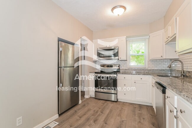 2220 Gaebler Ave, Saint Louis, MO 63114 - photo 5