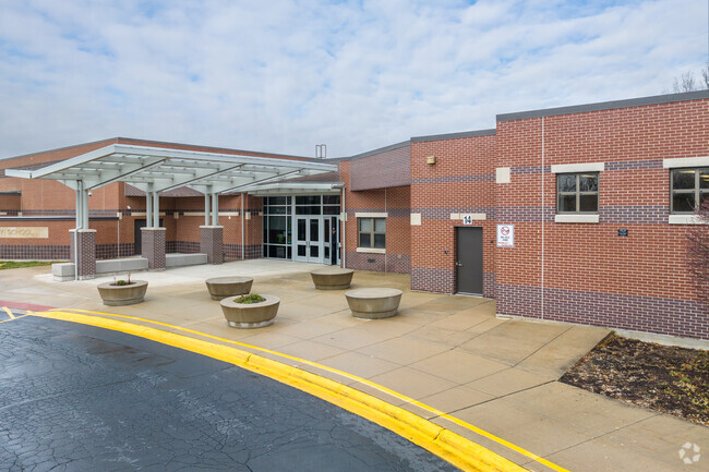 Heritage Lakes Elementary School is a highly rated, public school.
