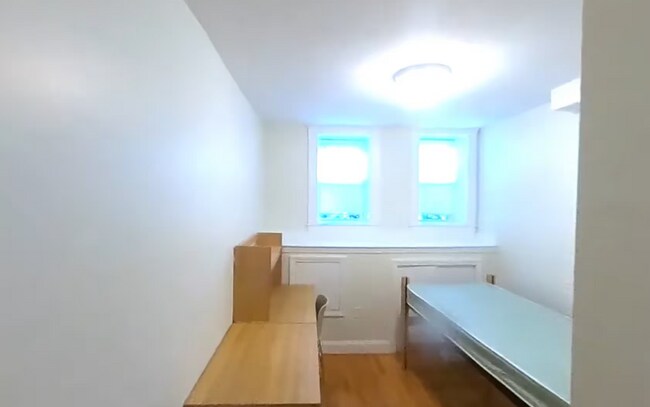 *Pictures are representative samples of the advertised unit. In some cases, the actual units you tou