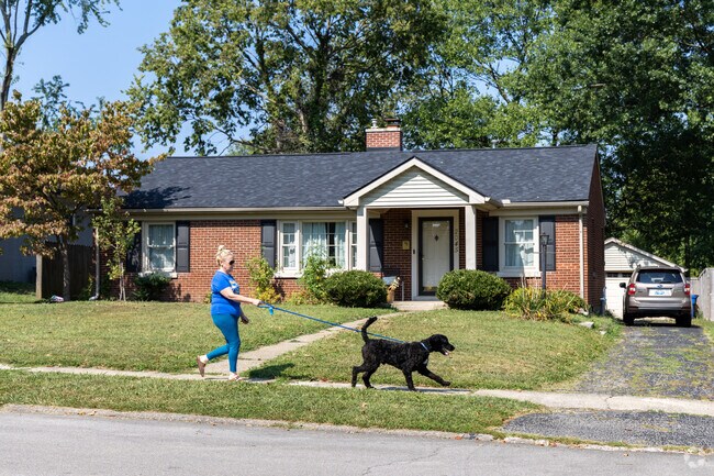 The average home in Deerfield is roughly 1,573 square feet.