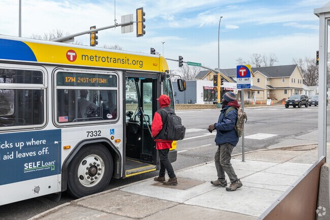 Bronx Park has several bus stops along Minnehaha Avenue.