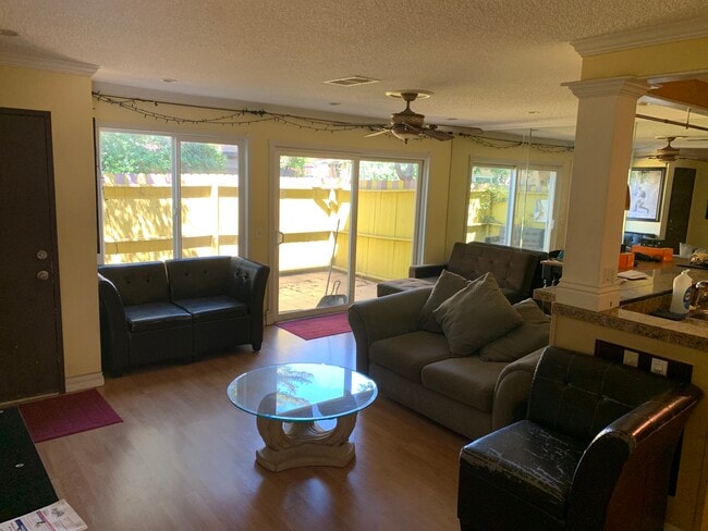 12333 Runnymede St unit 3, North Hollywood, CA 91605 - photo 5